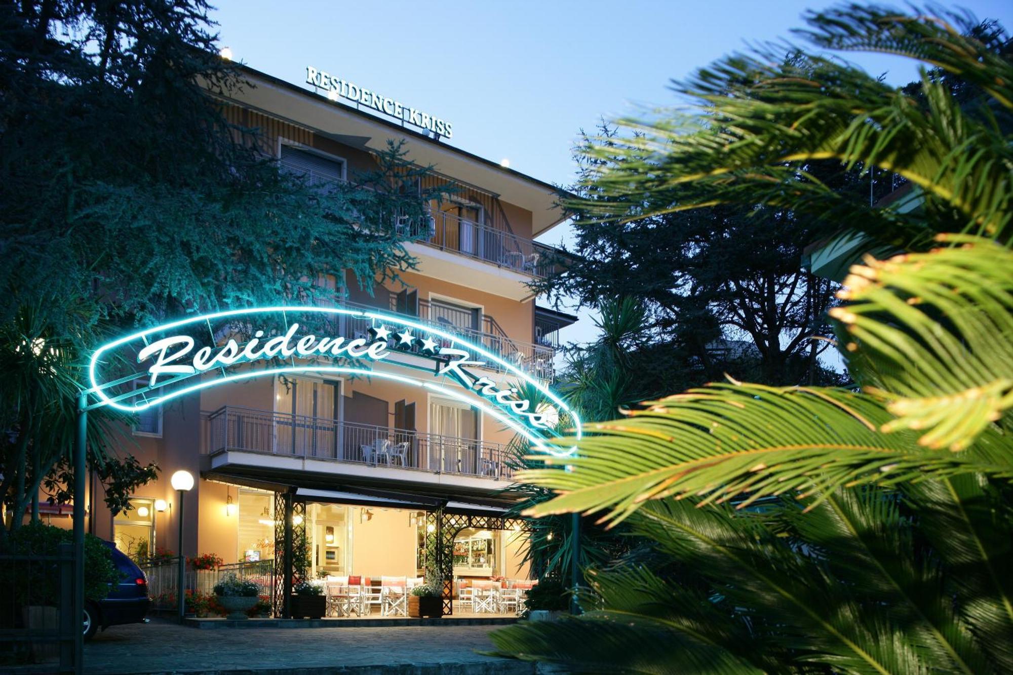 Residence Hotel Kriss Deiva Marina Ngoại thất bức ảnh