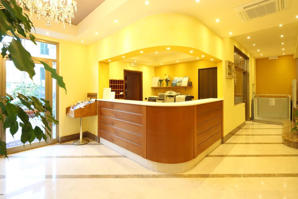 Residence Hotel Kriss Deiva Marina Ngoại thất bức ảnh