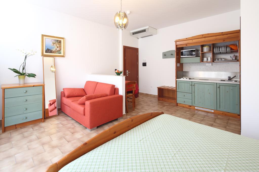 Residence Hotel Kriss Deiva Marina Ngoại thất bức ảnh