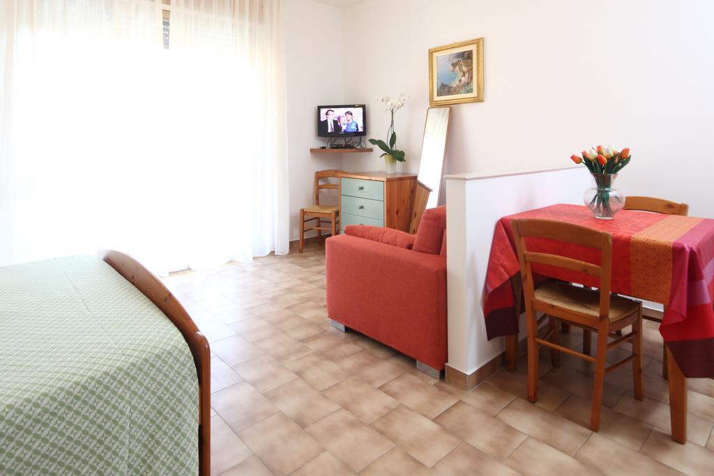 Residence Hotel Kriss Deiva Marina Ngoại thất bức ảnh