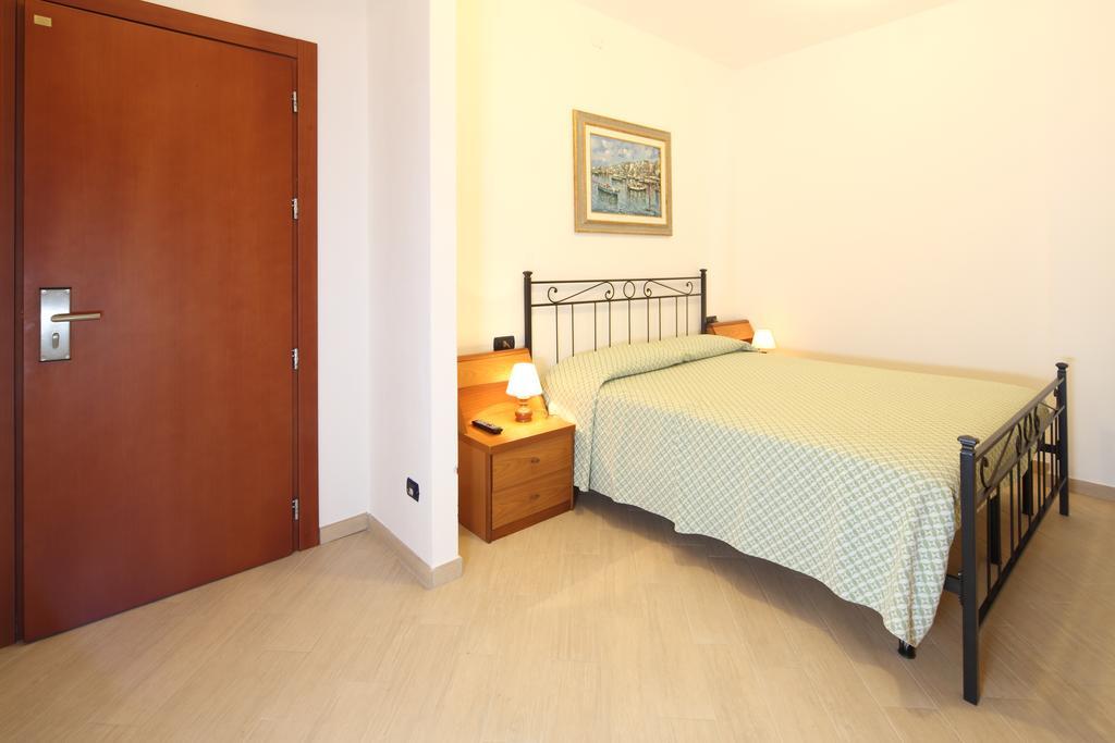 Residence Hotel Kriss Deiva Marina Ngoại thất bức ảnh